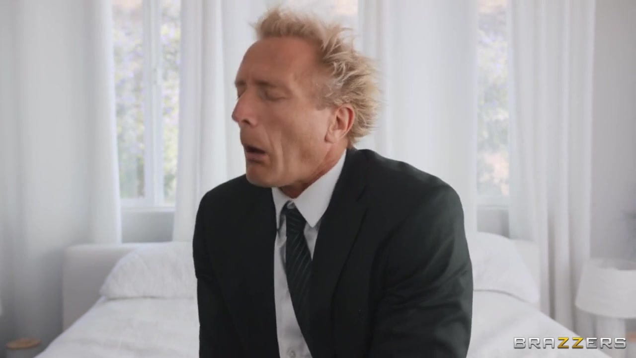 Sorry Ladies, This Hunk Is Cucked Video With Whitney Wright, Zac Wild - Brazzers