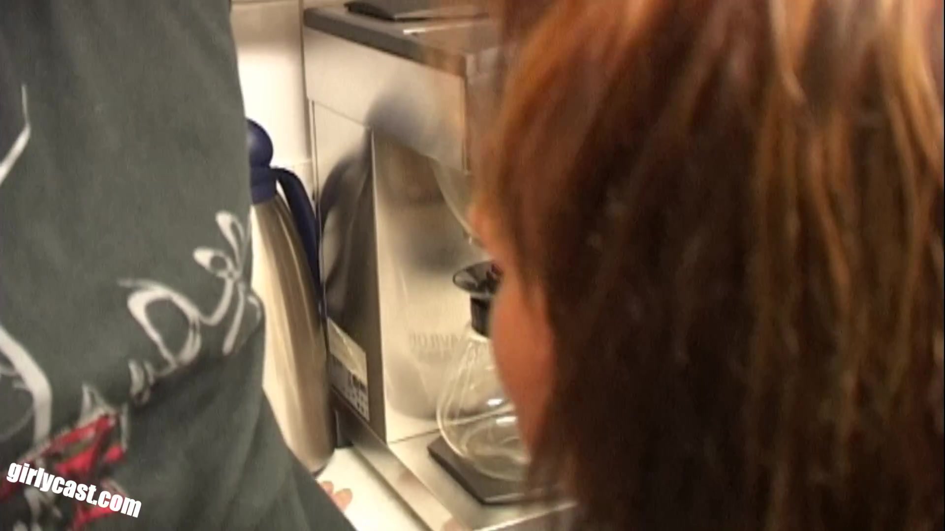 Jojo's Spontaneous Casting In Our Tea Kitchen