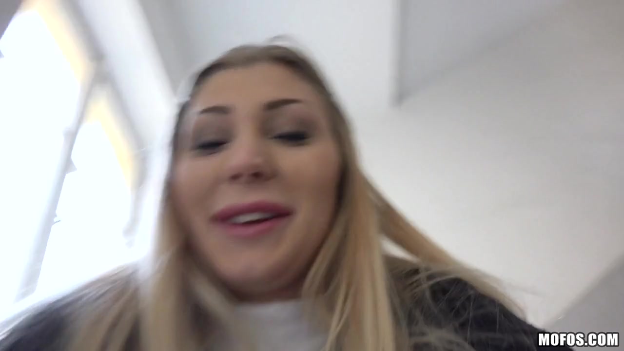 Haley Hill in Facial for Blonde Artist - PublicPickups