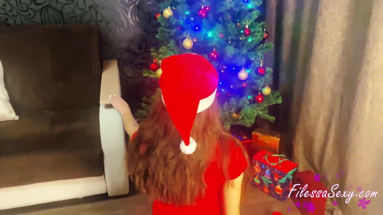 Snow Maiden Masturbates Pussy With Lollipop And Gets Orgasm