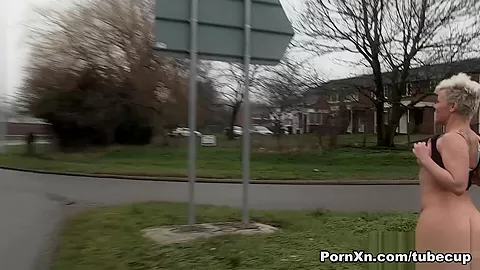 Bree Branning - Pissing In Public - PornXn