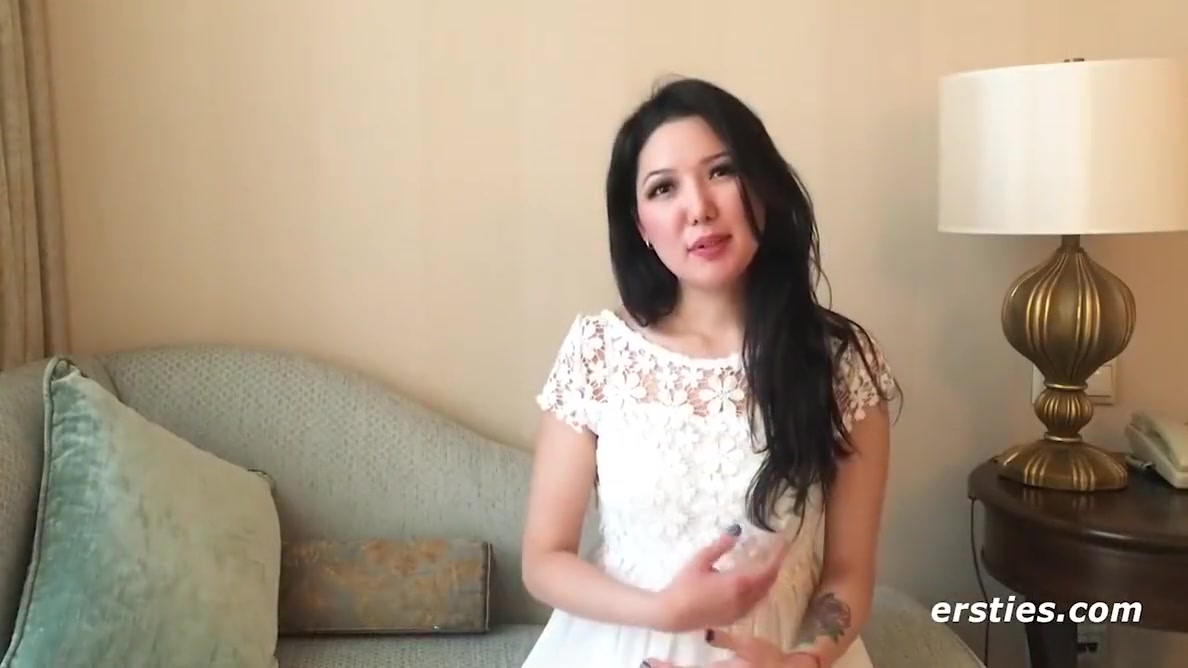 Pure Delight Through Handicraft - Ameliya Is Very Intimate