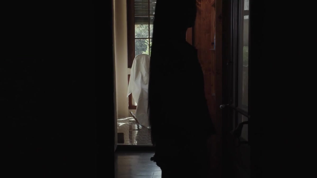 A Visit To An Old House Will Take Apolonia To Evoke Old Memories With An Ex-Boyfriend.