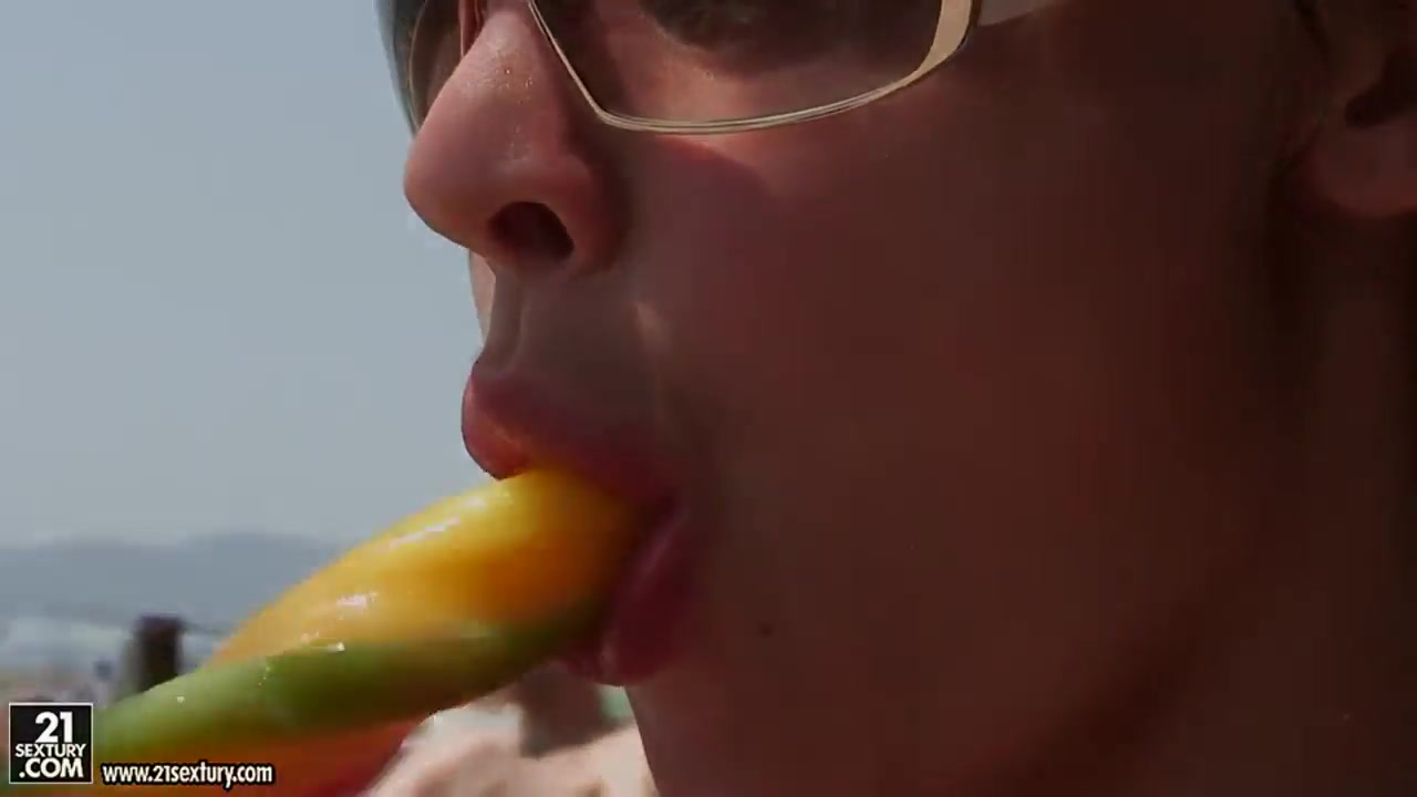 Aletta Ocean has fun on the beach