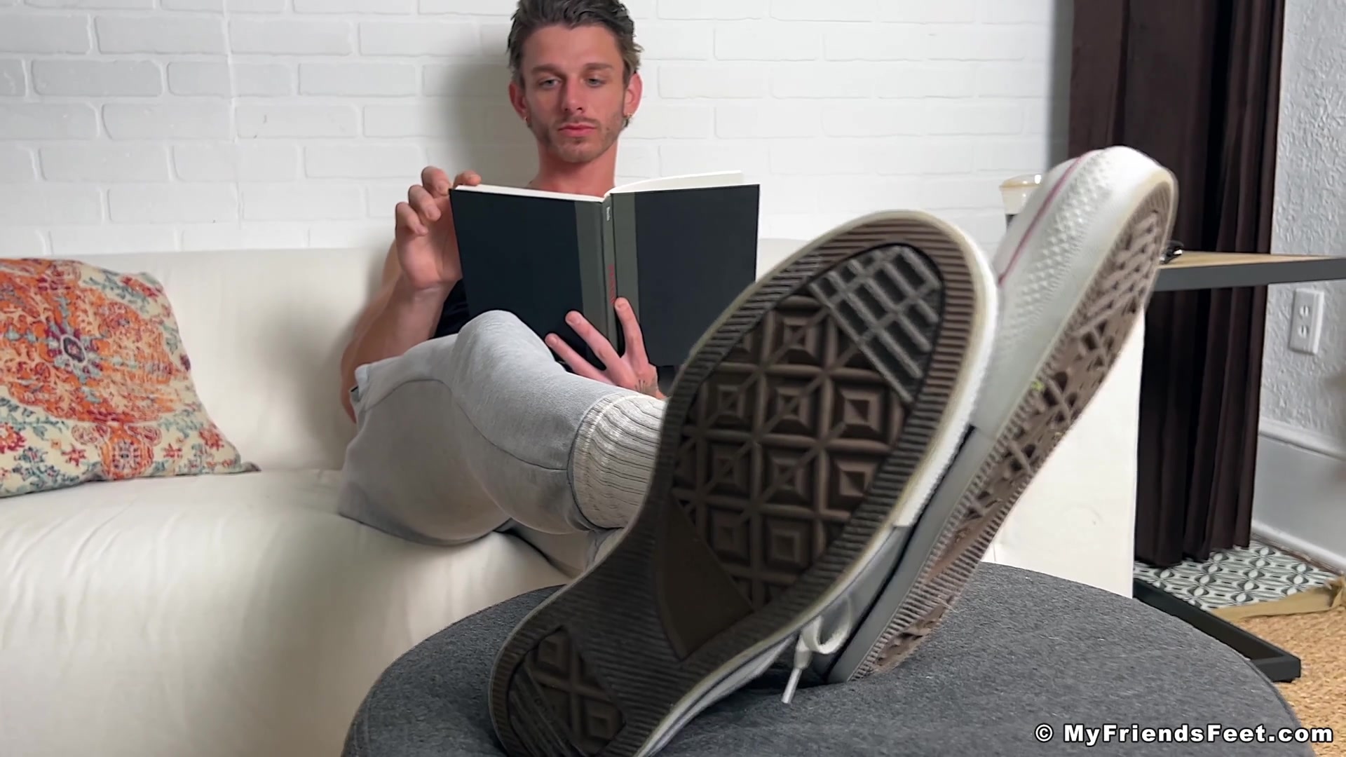 Spy on Finn's Size 12 Feet - Finn