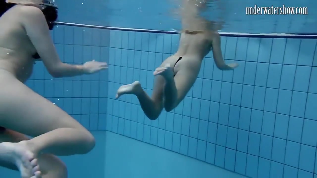 Watch Them Hottest Babes Underwater Super Sexy
