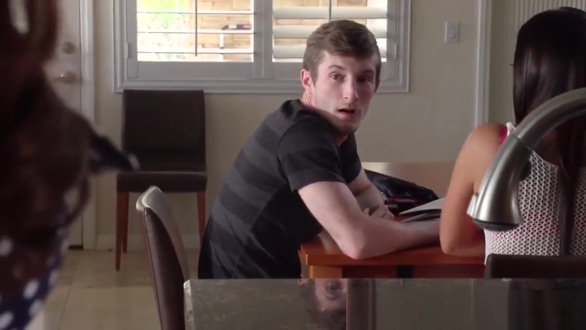 Bigtitted redhead milf fucks in kitchen trio