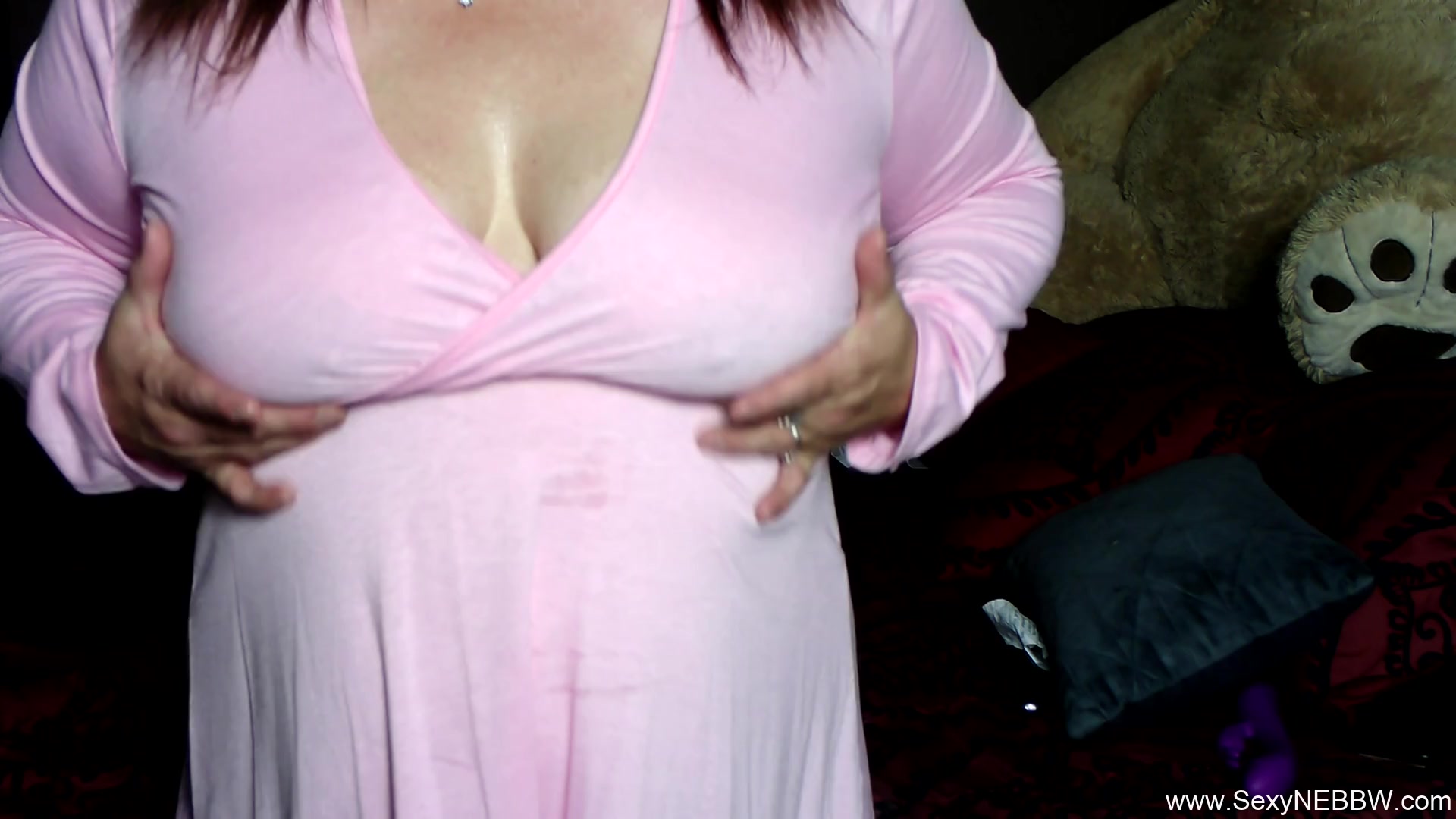 Sexy Bbw Records Herself Playing - Sexynebbw