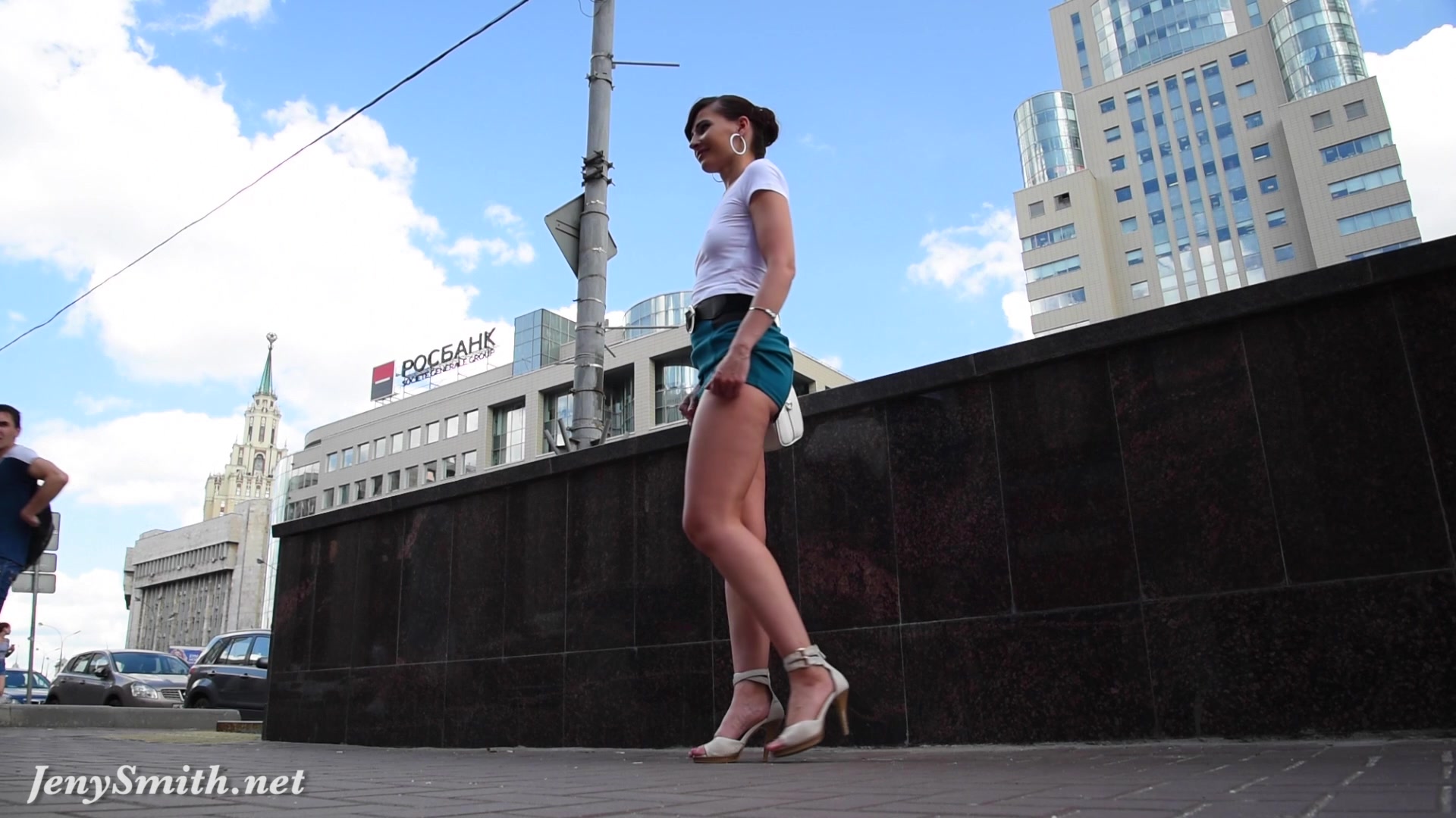 Jeny Smith - UpSkirt