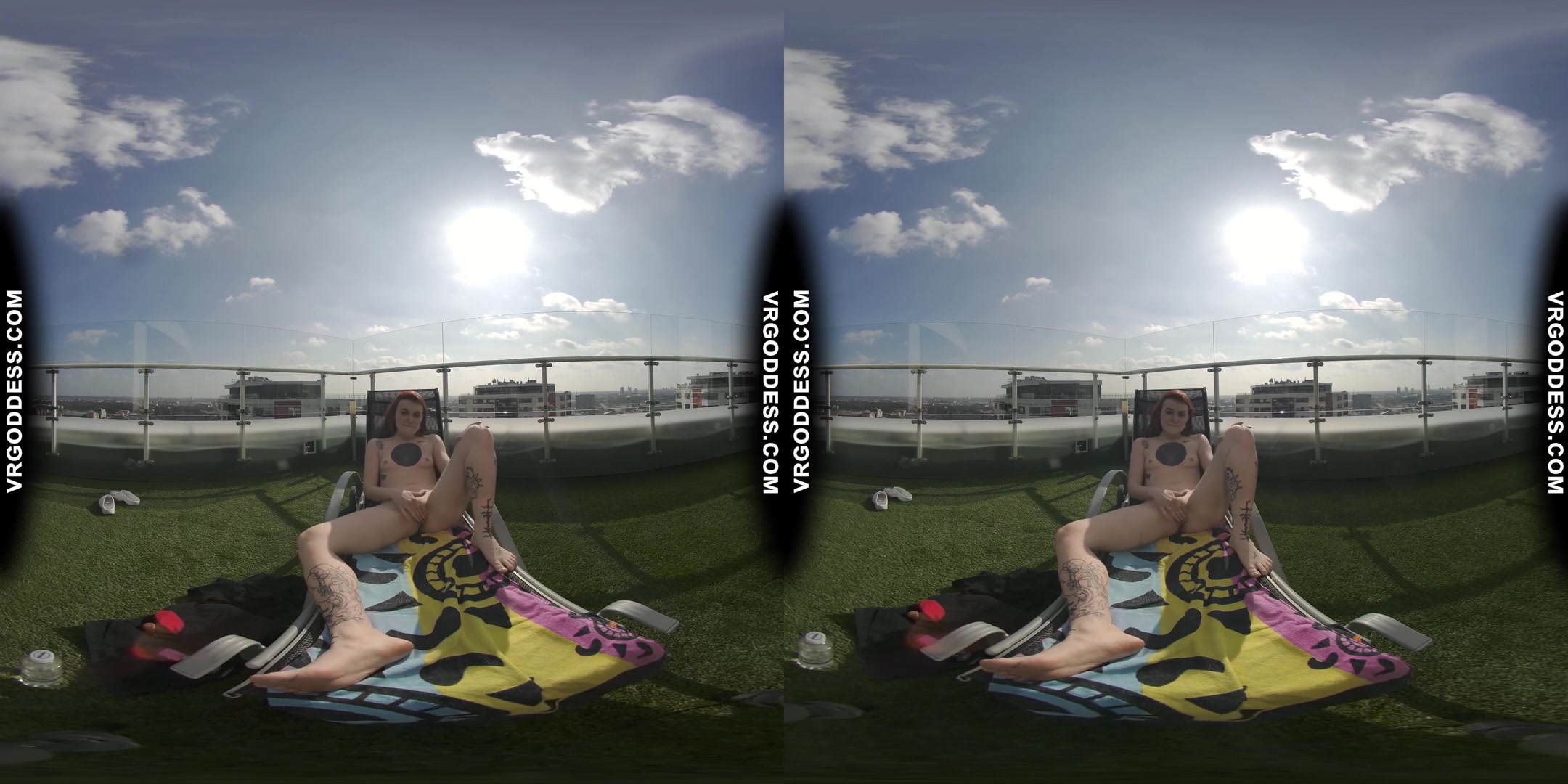 Afternoon Fun In The Sun Hot Tattoo Girl Brille Jills Herself Off Dildoing While Sunbathing