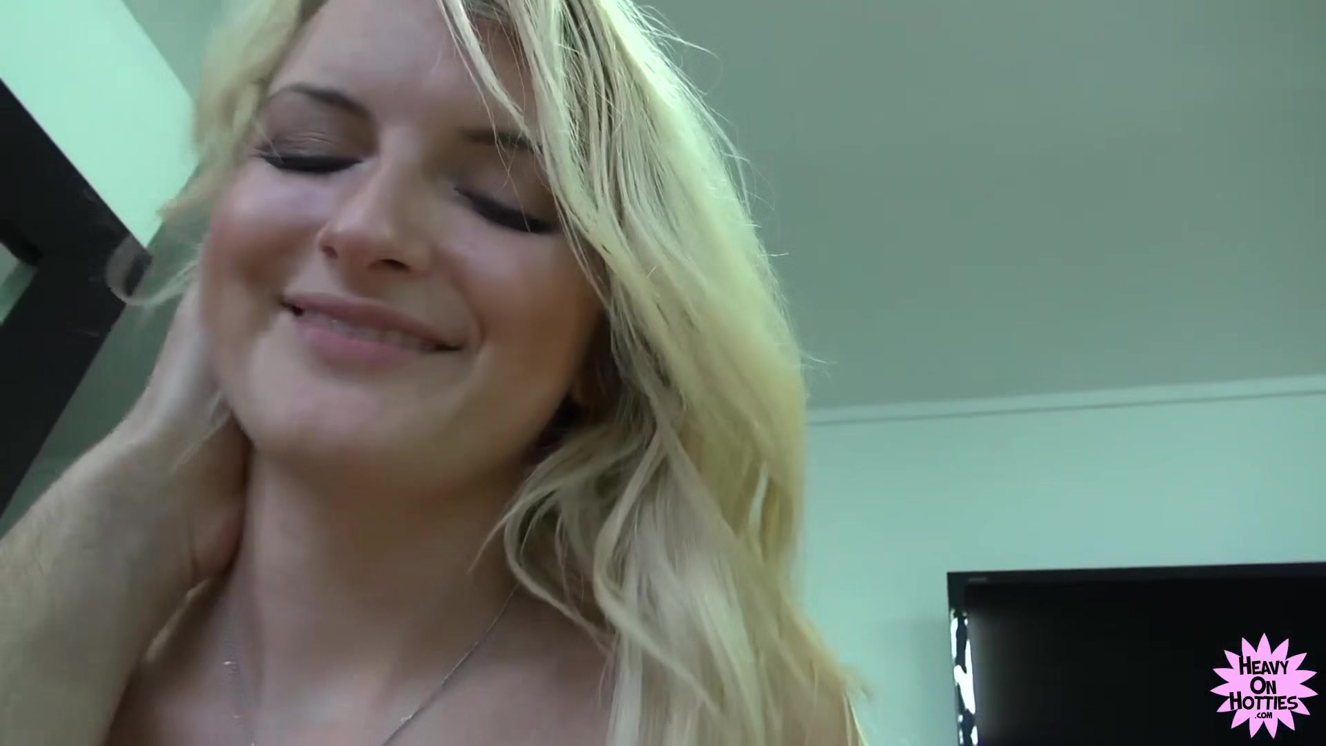 Canadian Bacon With Jemma Valentine - HeavyOnHotties