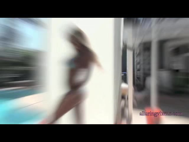Bikini Babe - Alluringvixens
