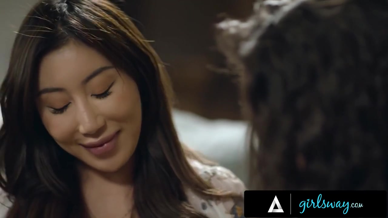Has Passionate Sex With Faithful Wife After Years In A Coma - Nicole Doshi And Victoria Voxxx