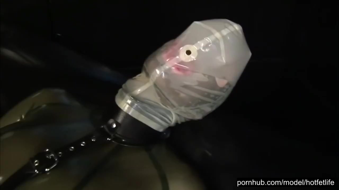 With Big Tits Full Encased In Rubber Has Fun With Latex Hood And Breath Play Game - 2