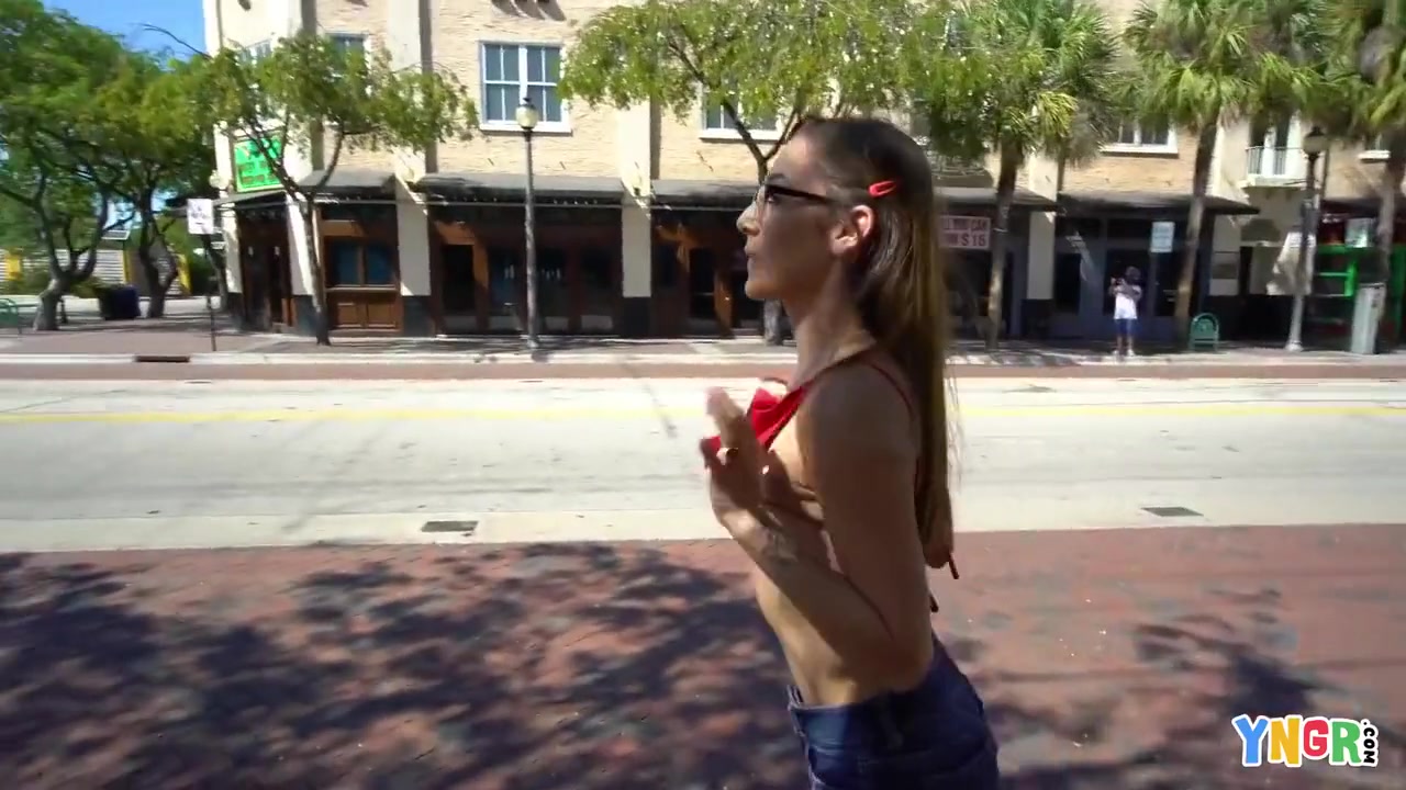 Sean Lawless And Belly Button - Beautiful Teen 18+ With Glasses Banged Outdoors