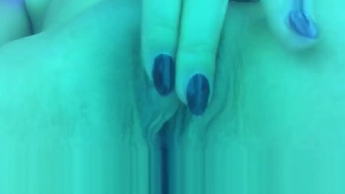 MyDirtyHobby - teen 18+ fingering herself on Solarium