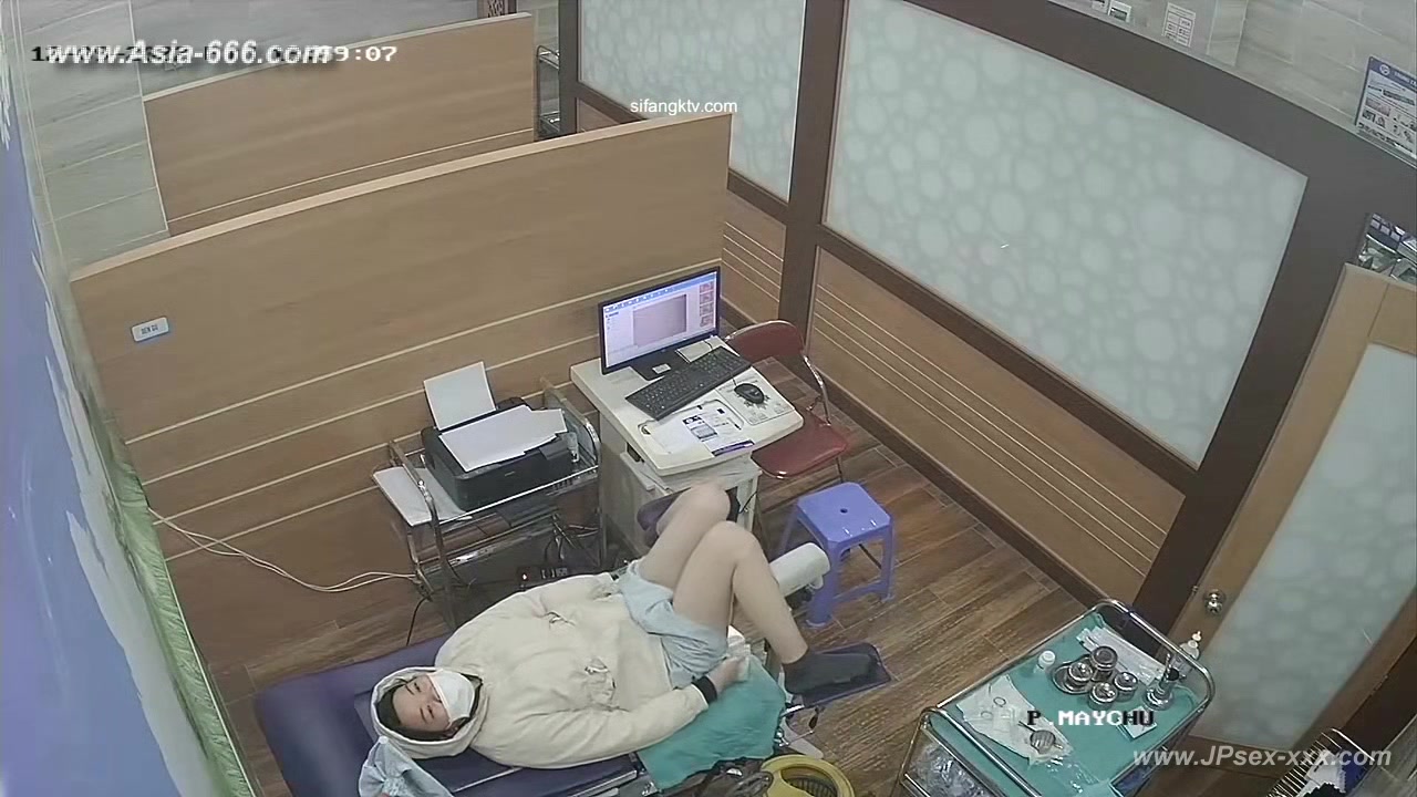 Peeping Hospital patient.27