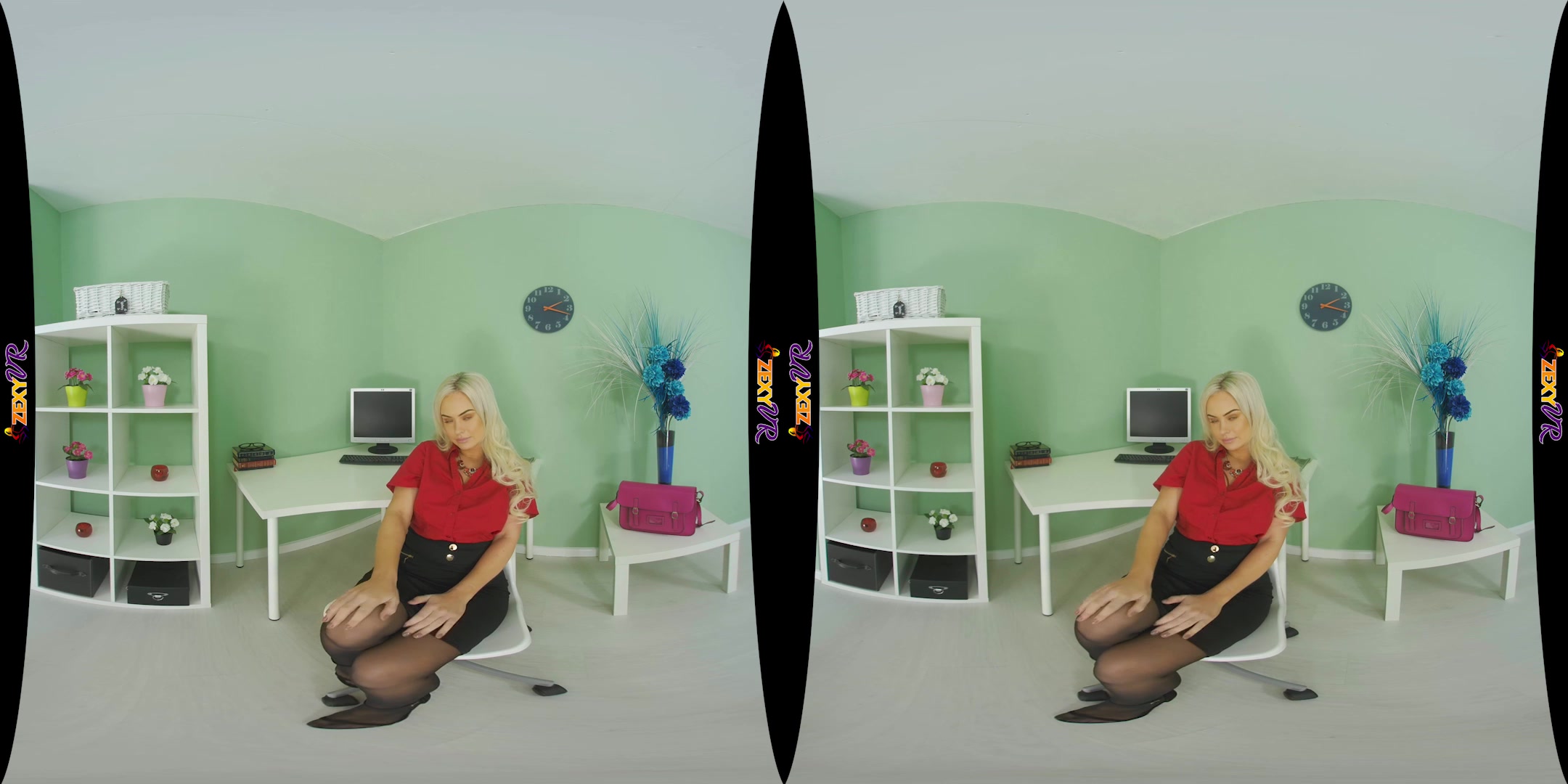 Workin' Hard featuring Louise - ZexyVR