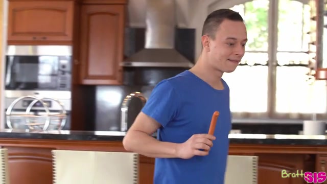 When Pranking Your Stepsis Goes Right - S32:E5 - Brattysis