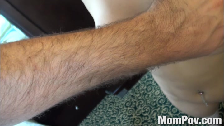 Sexy milf does professional blowjob in hd porn video