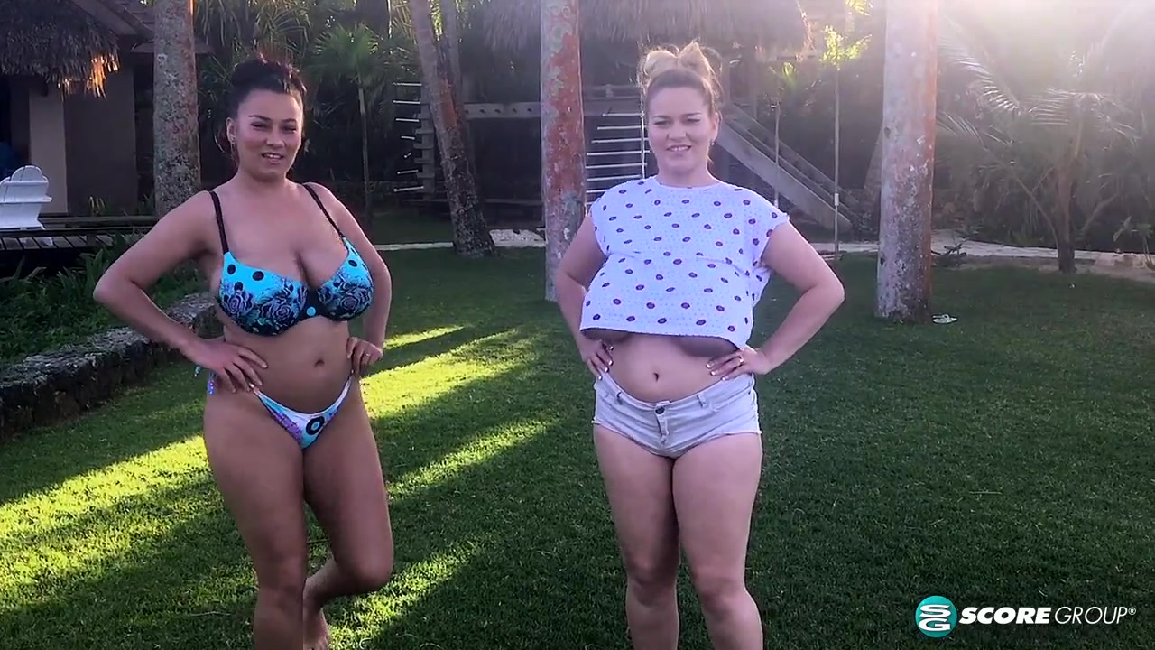 Erin & Helen Star's Swinging Island Diary - ScoreLand