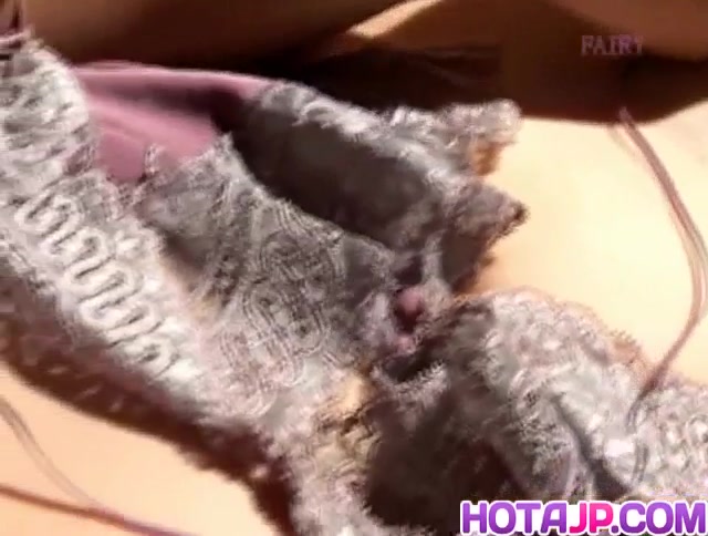 Reiko Hanasaki rubs pussy with long nails and puts vibr