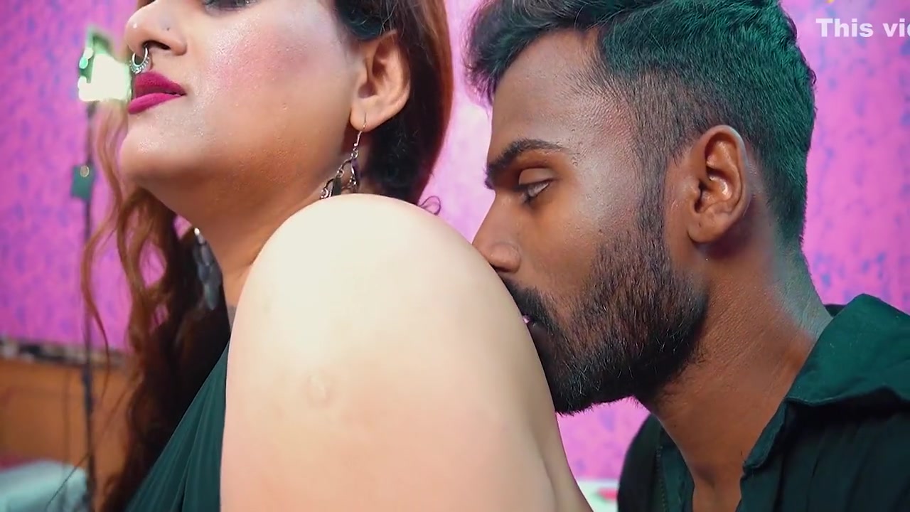 A Sexy Lady Entertains Her Client With Her Big Boobs