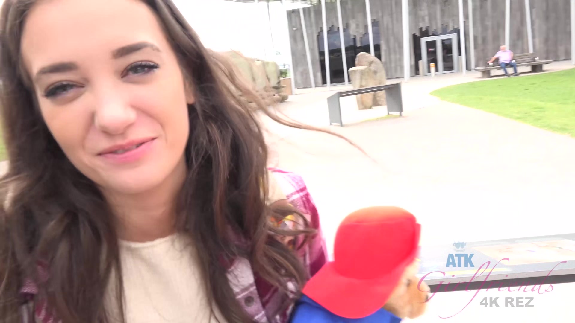 Virtual Vacation In London With Gia Paige Part 3