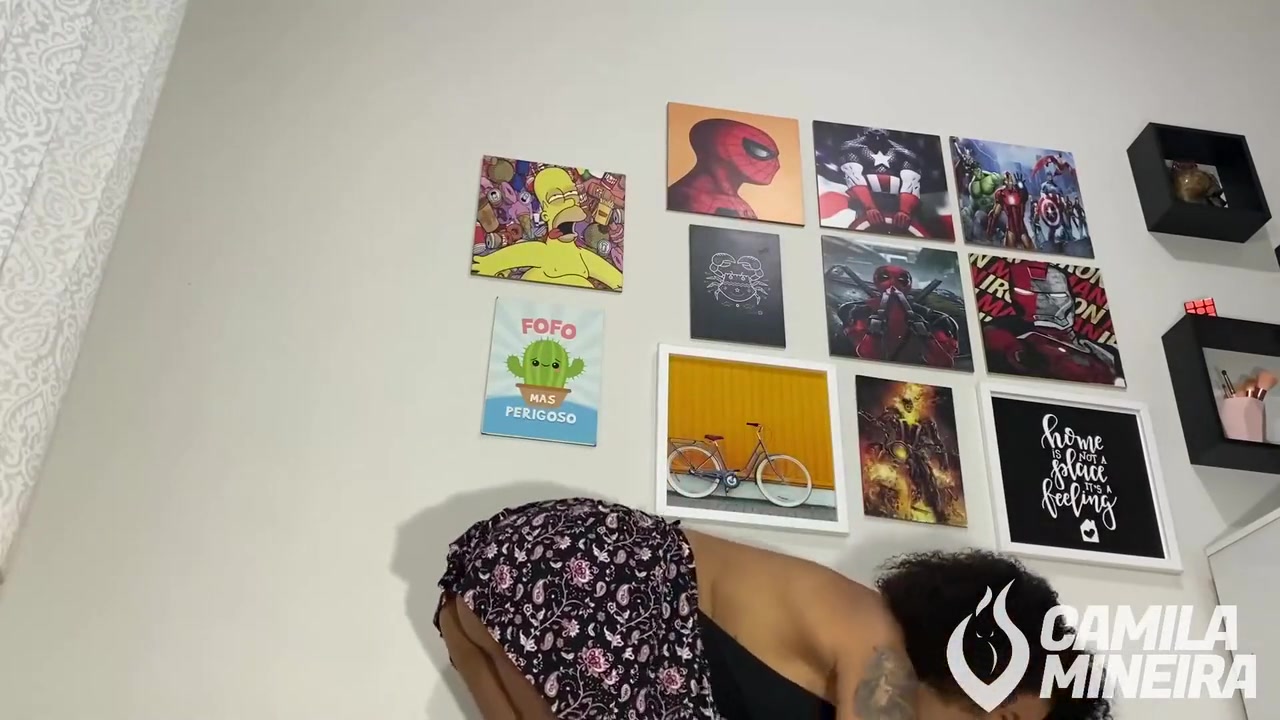 Decorei Meu Quarto So De Mini Saia E Mostrei Tudo