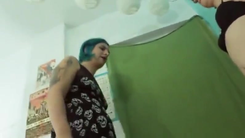 nice transex umlia a nice sissy and gets her ass fucked