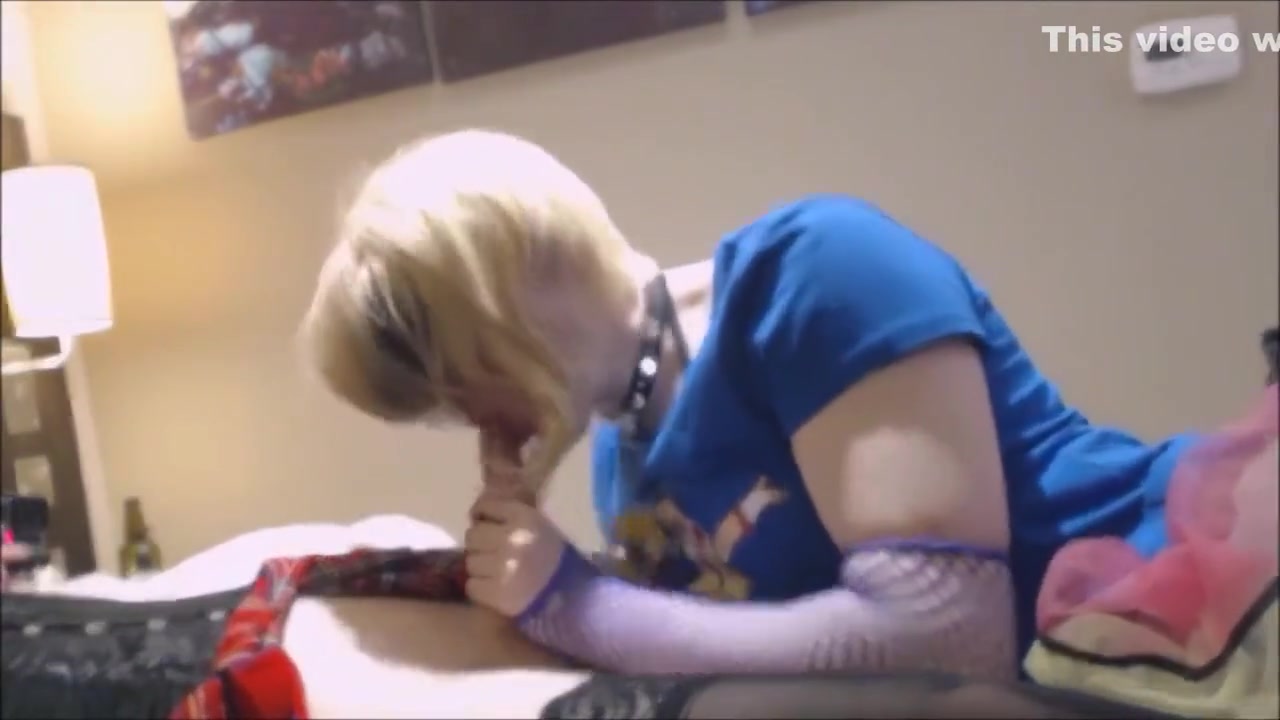 CorsetCassie and HayleyPetHarley