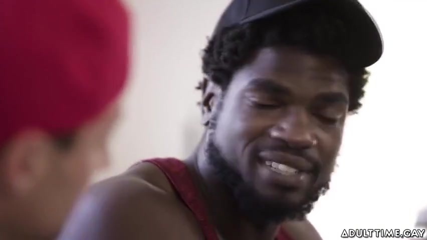 Damien White And Devin Trez In Load His White Semen On Ass
