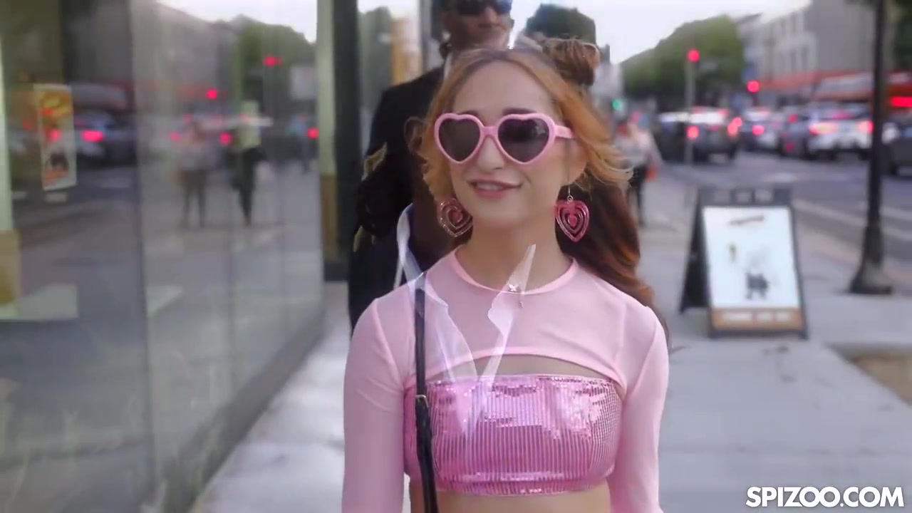 Jax Slayher And Isabella Nice In Pop Princess Admires Her Bodyguards Huge Cock