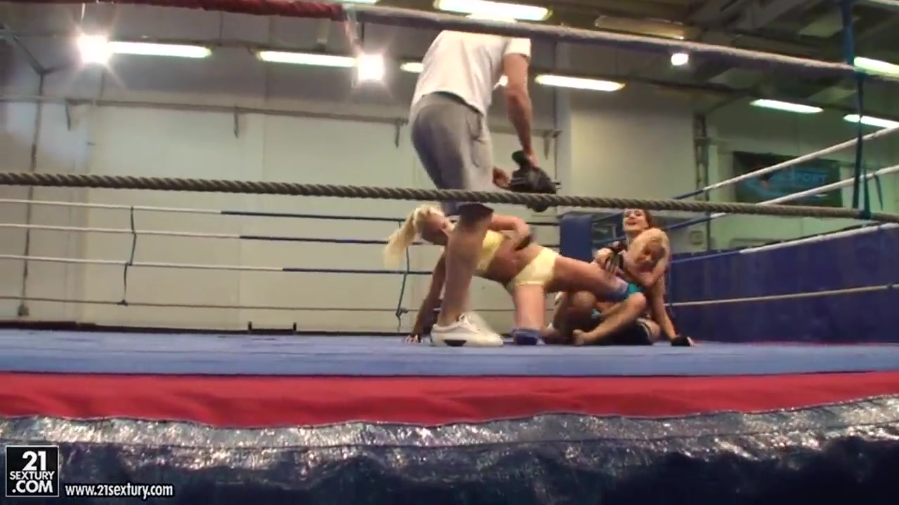 Andy Brown, Carla Cox and Nikky Thorne fighting with no rules