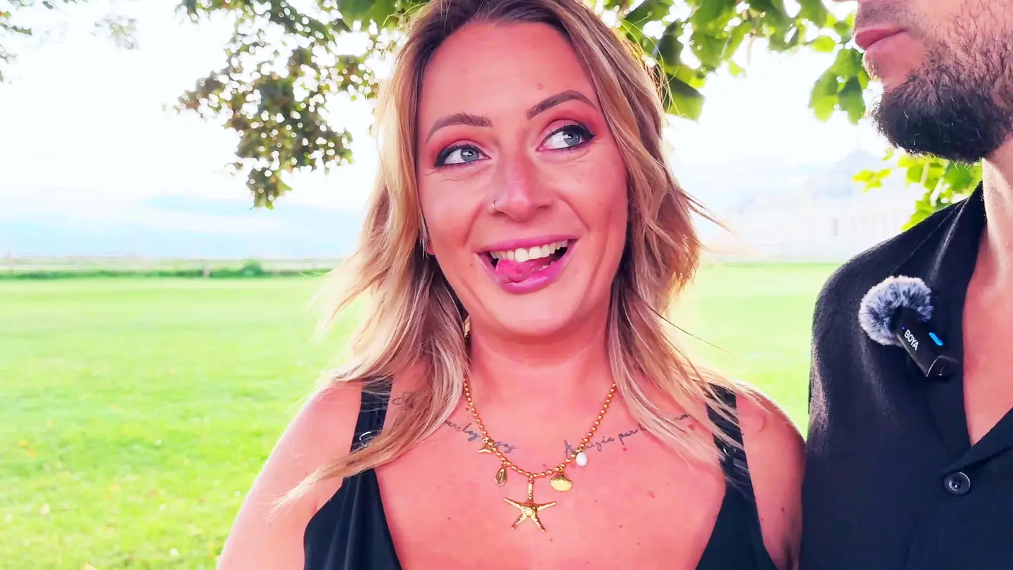 Giulia Piana, 36 years old, from Bandol! - Jacquie et Michel TV