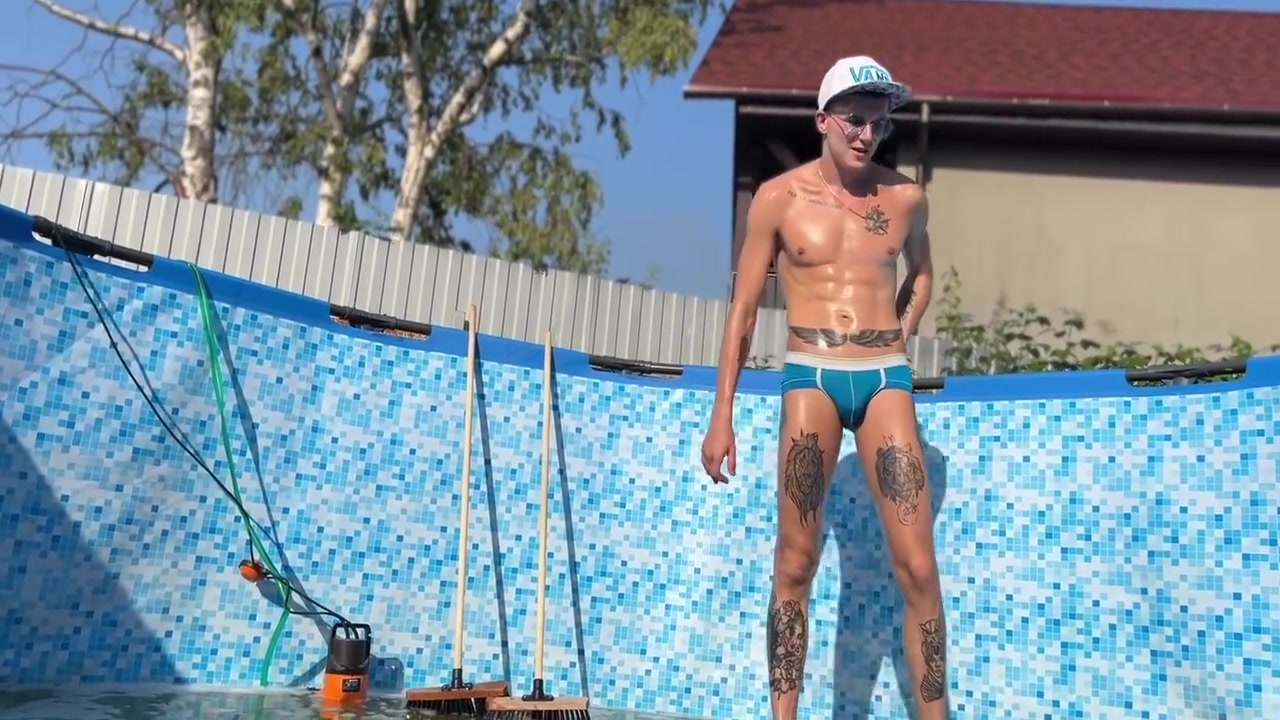 Boss Offered Twink Janitor To Give Him A Blowjob And Fuck Him Right In The Pool - 381
