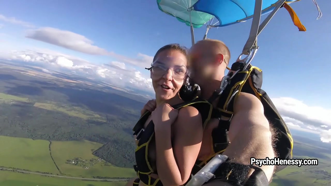 Henessy - Naked Parachute Jump
