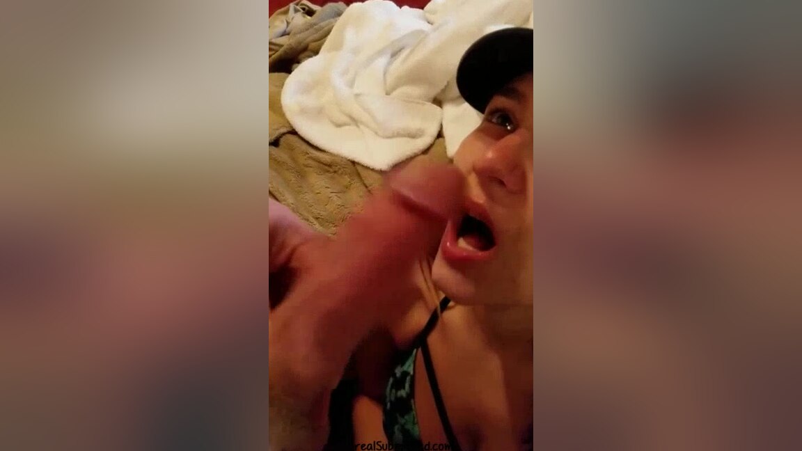 Good Wife Gives Sensual Blowjob - JizzPix