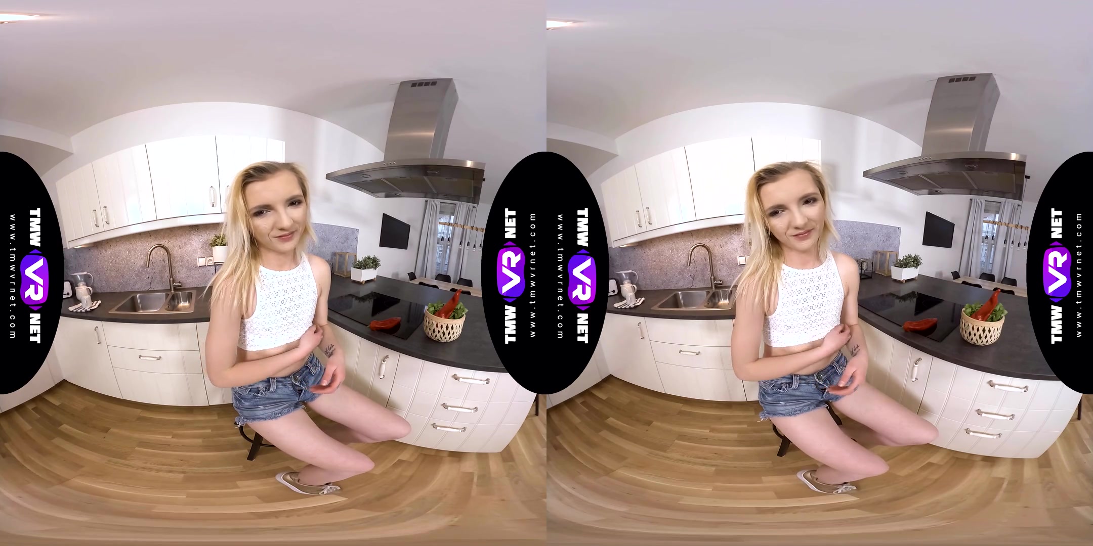 Hot Pepper For Salad And Orgasm - SexLikeReal