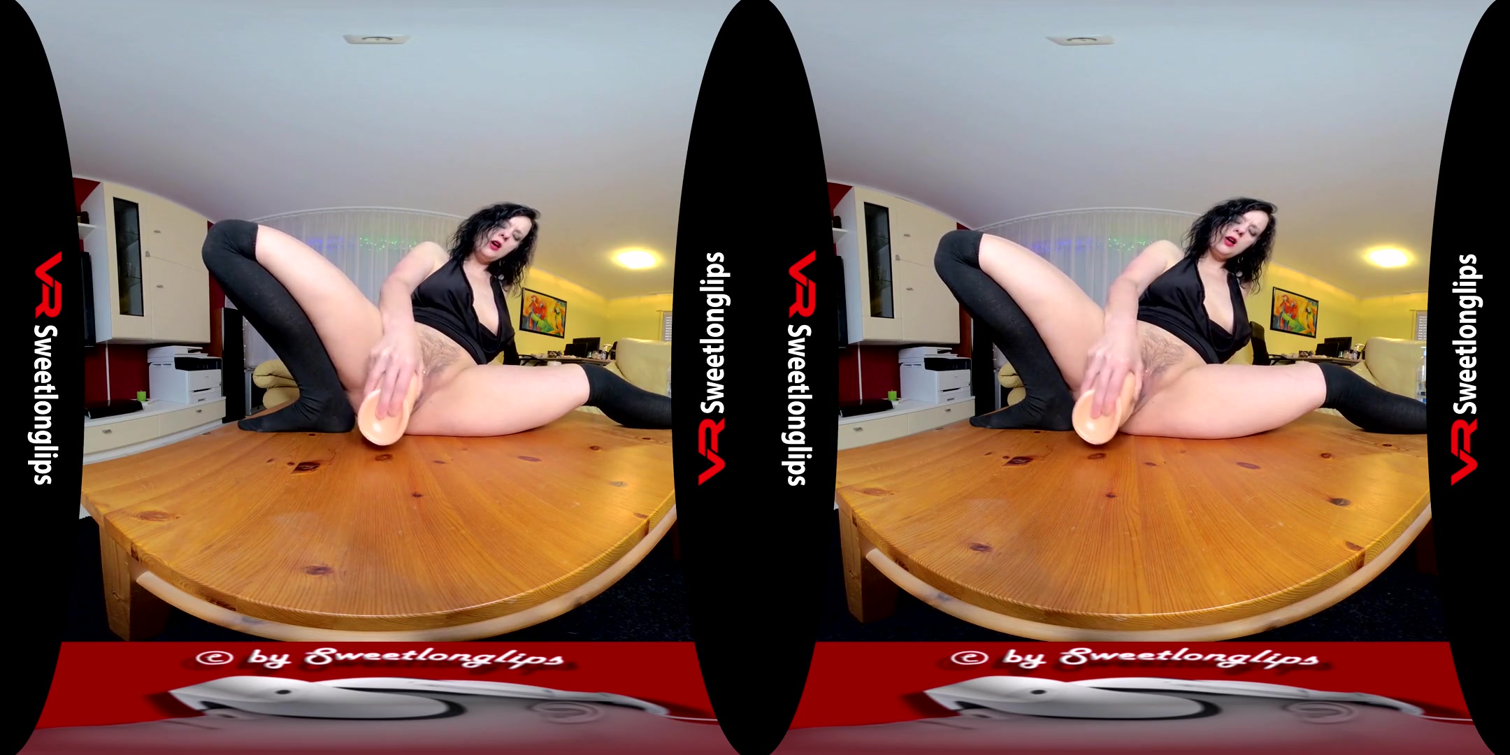 Stiftung Dildotest - Horny German Amateur Masturbating