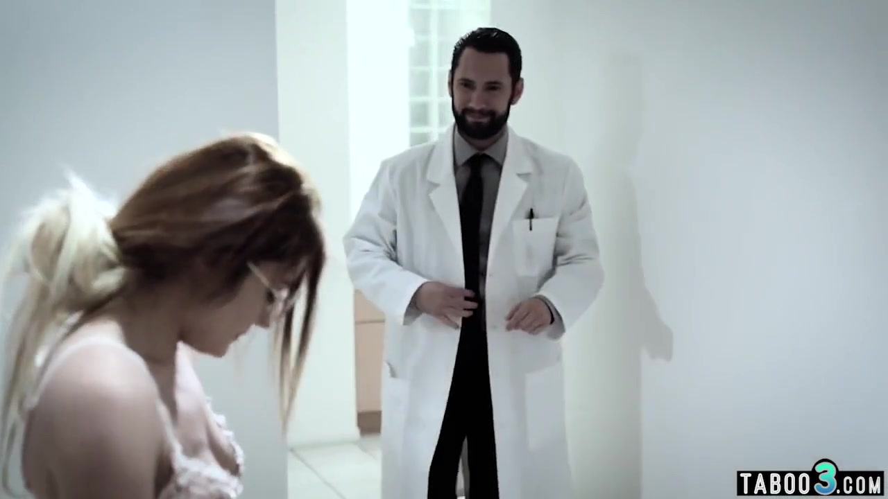 Consultation At Plastic Surgery Turns Into Dirty Fuck