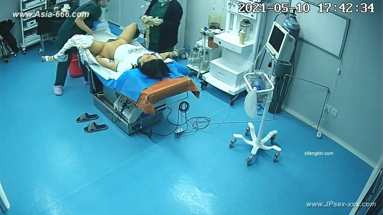 Peeping Hospital patient.10