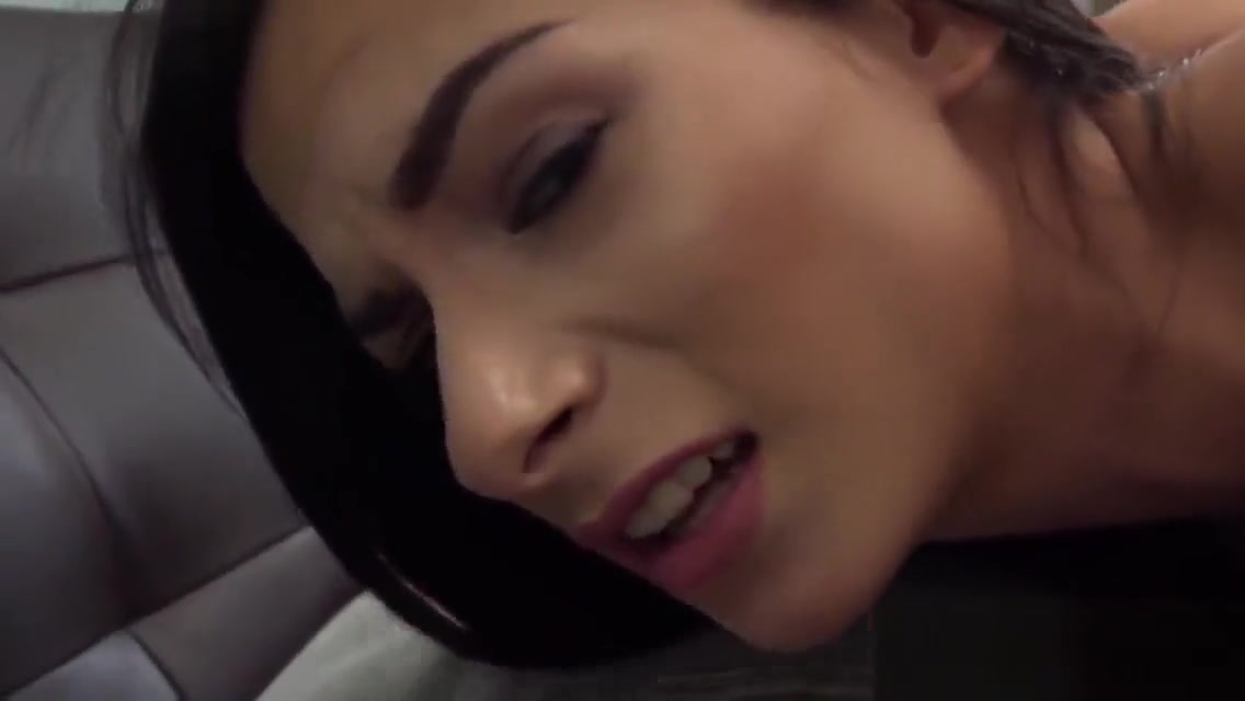 Pussy eaten and fingered stepsister teen 18+