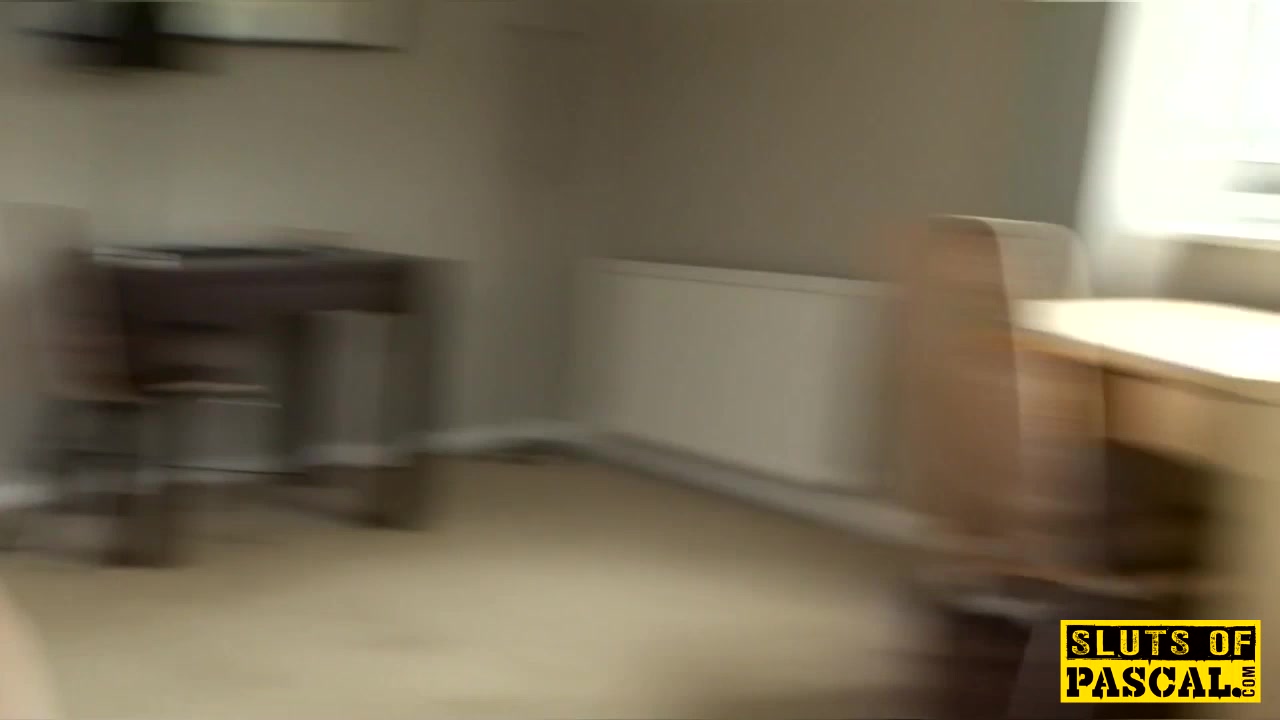 Squirting UK sub analfucked while toying clit