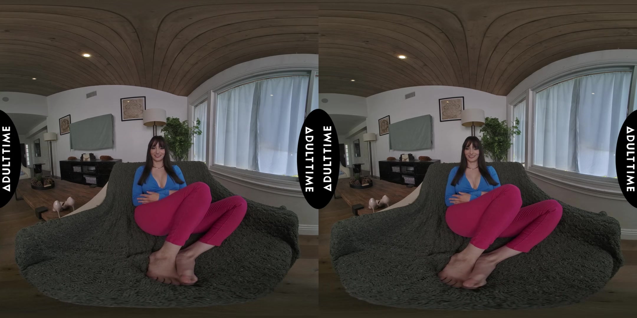 Up Close Vr With Lexi Luna