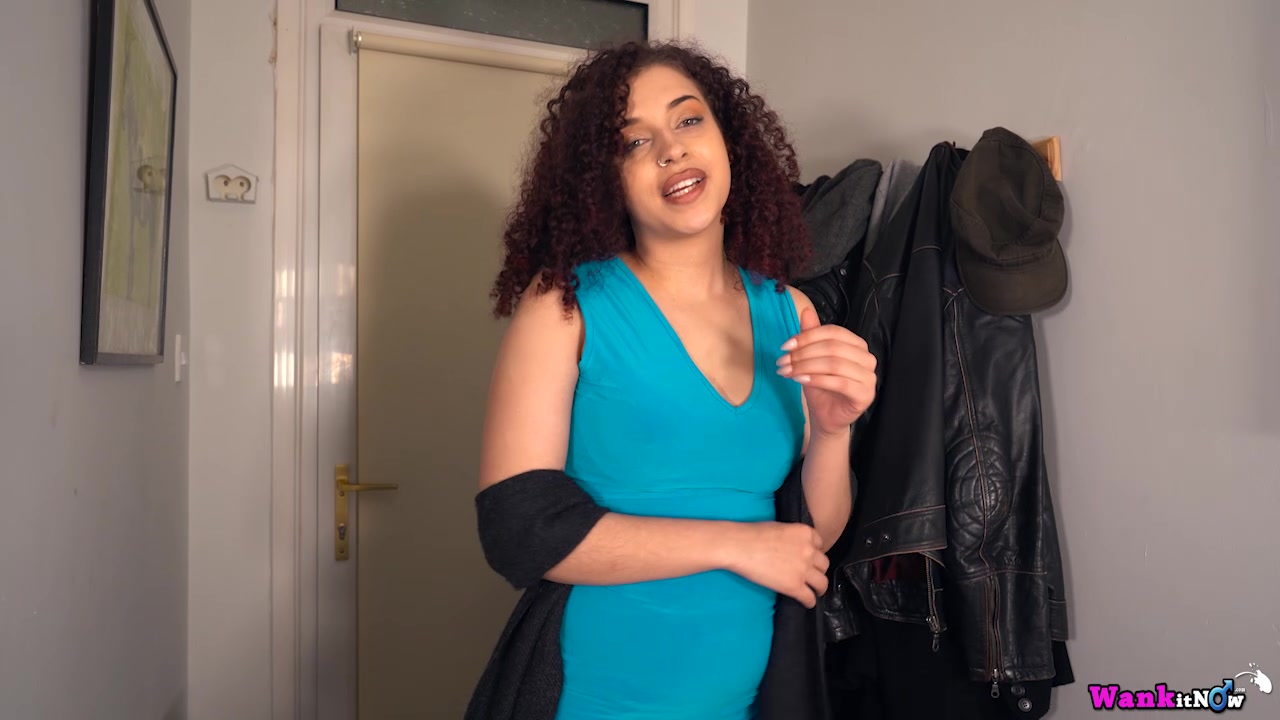 Amiya Dreams - Pay To Make Me Stay - Sexy Videos - WankitNow