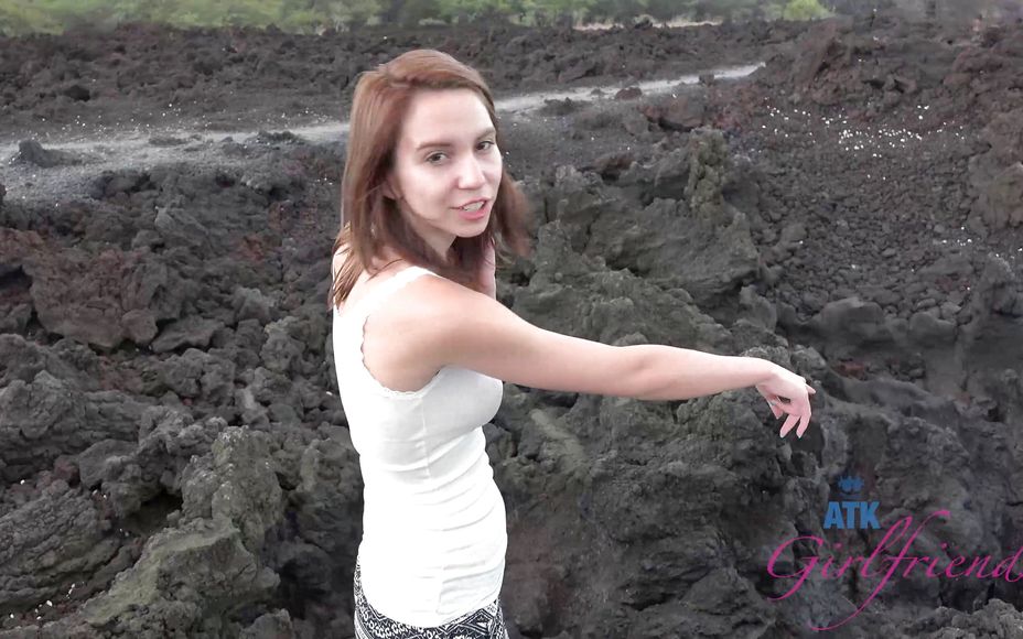 Virtual Vacation In Hawaii With Cece Capella 1/8
