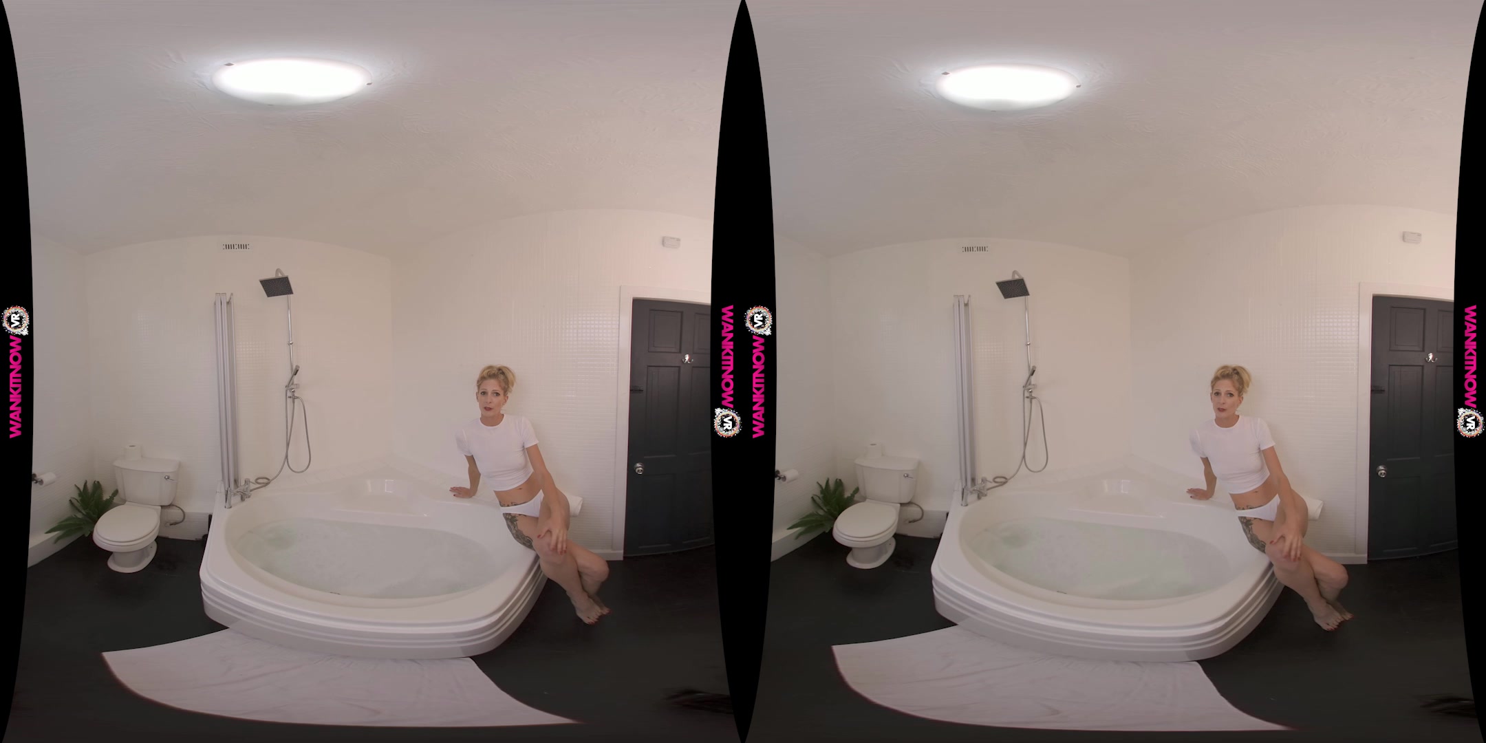 Spunk Bath featuring Leah - WankitNowVR