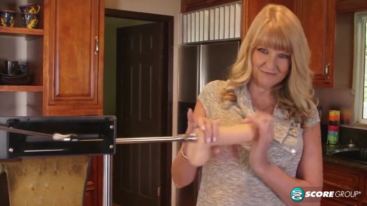 Grannys Kitchen Magician: A Fuck Machine!