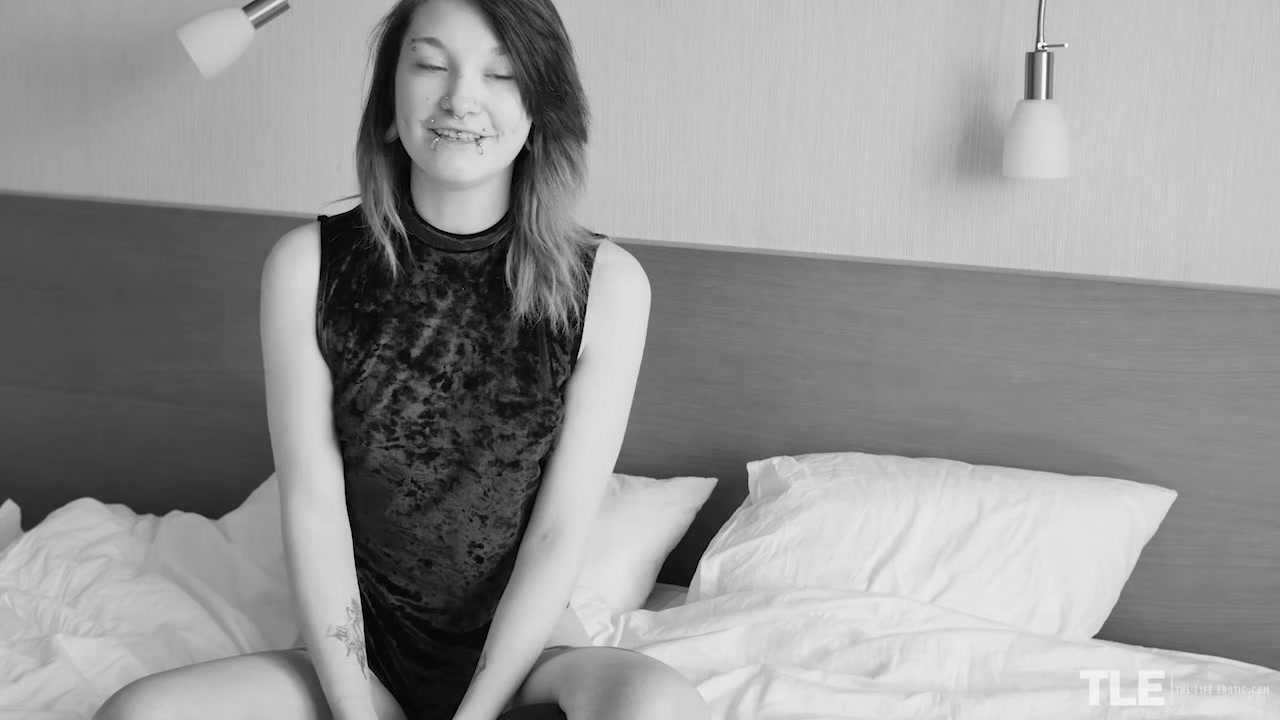 Meeting Kate 2 - Kate K - TheLifeErotic